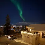 Sentrumsnaer Med Fantastisk Utsikt Tromsø
