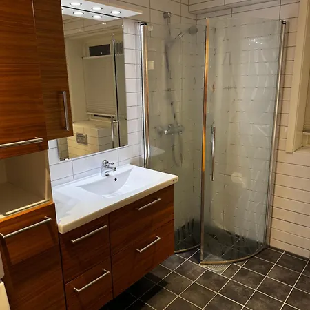 Apartment Sentrumsnaer Med Fantastisk Utsikt