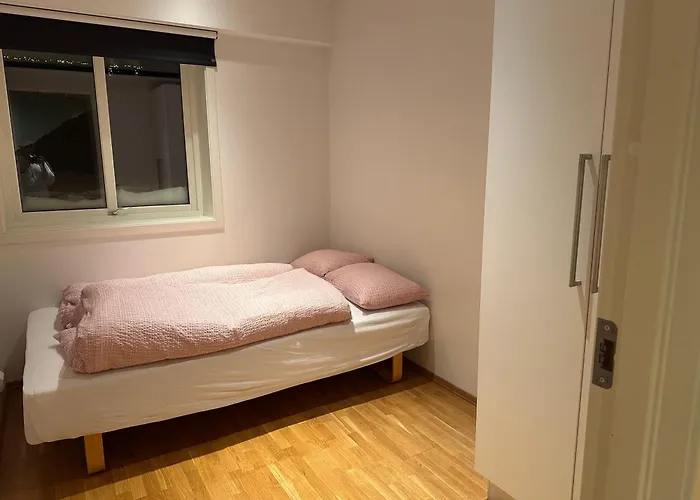 Sentrumsnaer Med Fantastisk Utsikt Apartamento