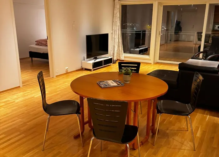 Sentrumsnaer Med Fantastisk Utsikt Appartamento