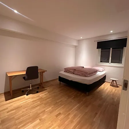 Sentrumsnaer Med Fantastisk Utsikt Tromsø