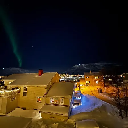 Apartment Sentrumsnaer Med Fantastisk Utsikt *